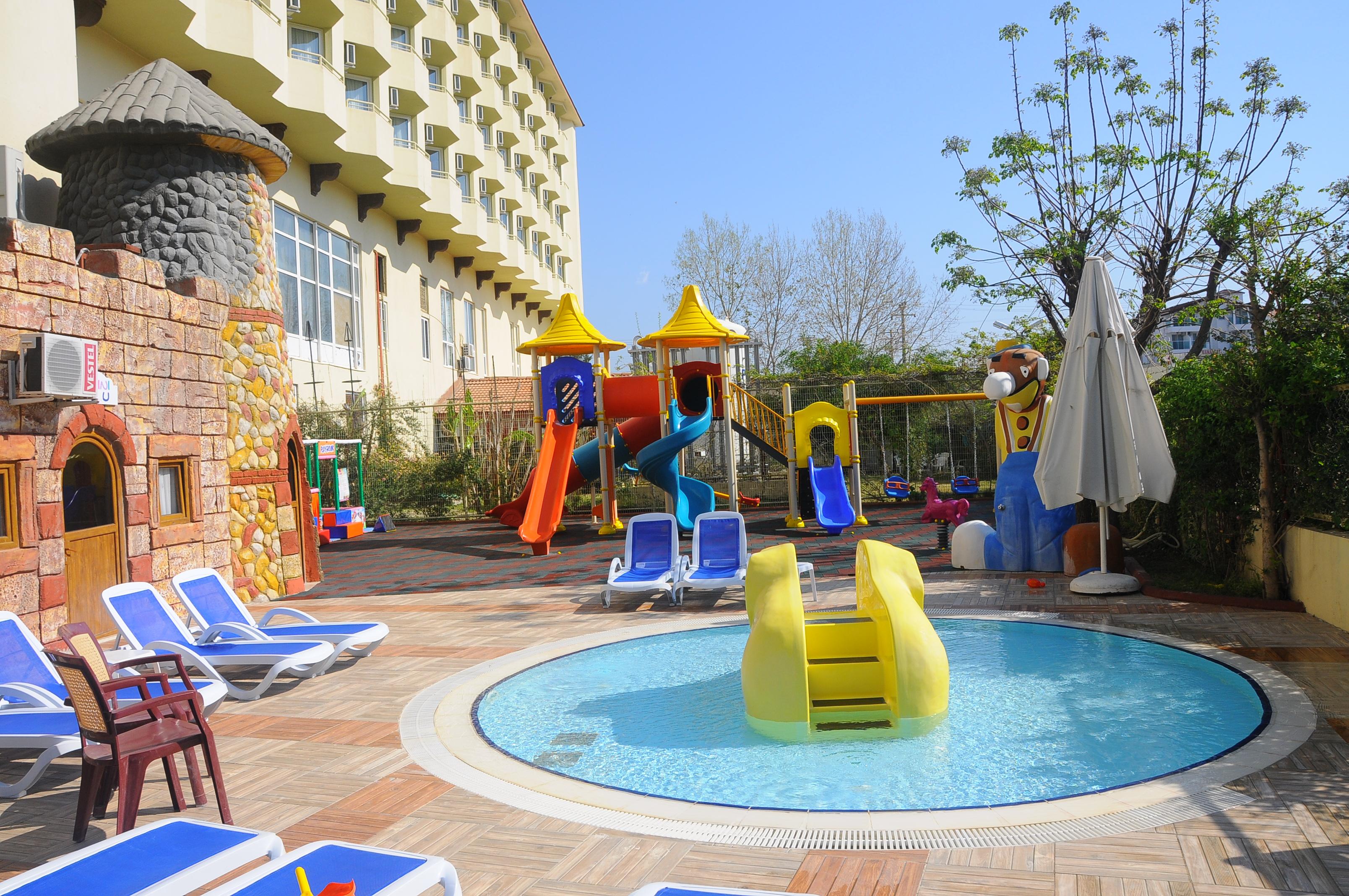 Nova Park Hotel Side Exterior foto